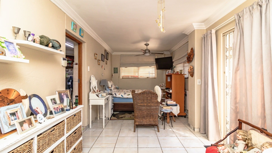 5 Bedroom Property for Sale in Bettys Bay Western Cape